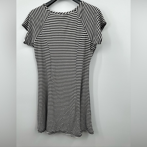 Retro Goth Punk Black & White Striped Skull Knit Skater Dress - XL- By Hot Topic - Picture 4 of 4